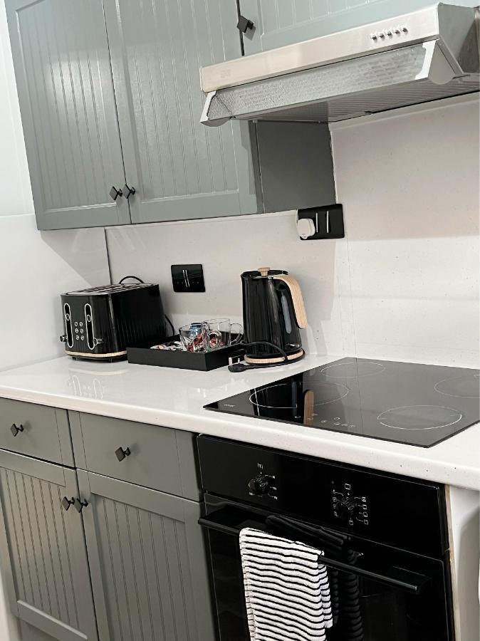 Stunning Apartment In Beckton With Private Entrance Londyn Zewnętrze zdjęcie