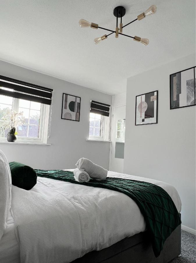 Stunning Apartment In Beckton With Private Entrance Londyn Zewnętrze zdjęcie
