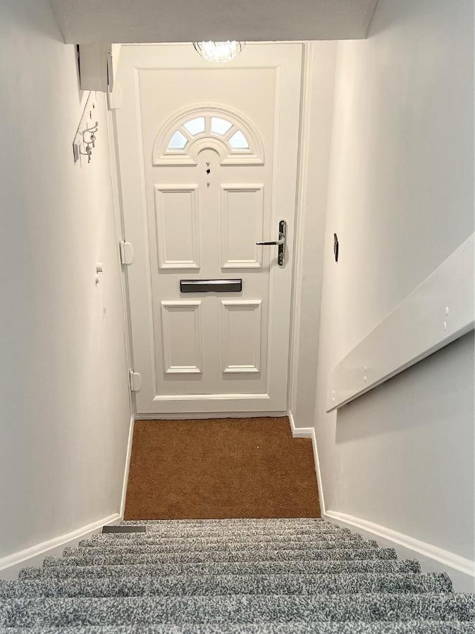 Stunning Apartment In Beckton With Private Entrance Londyn Zewnętrze zdjęcie